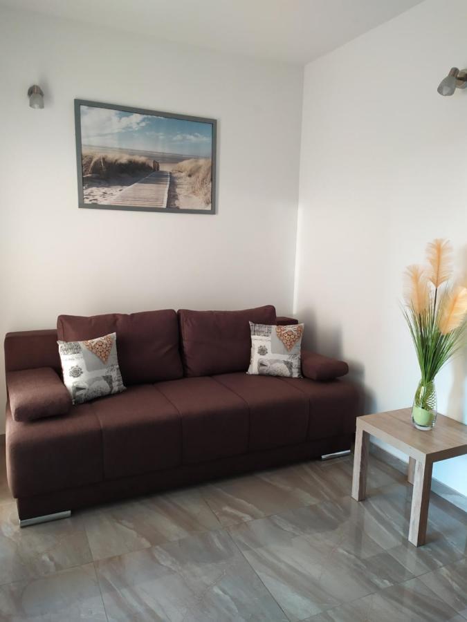 Apartmani Mira Nin Extérieur photo