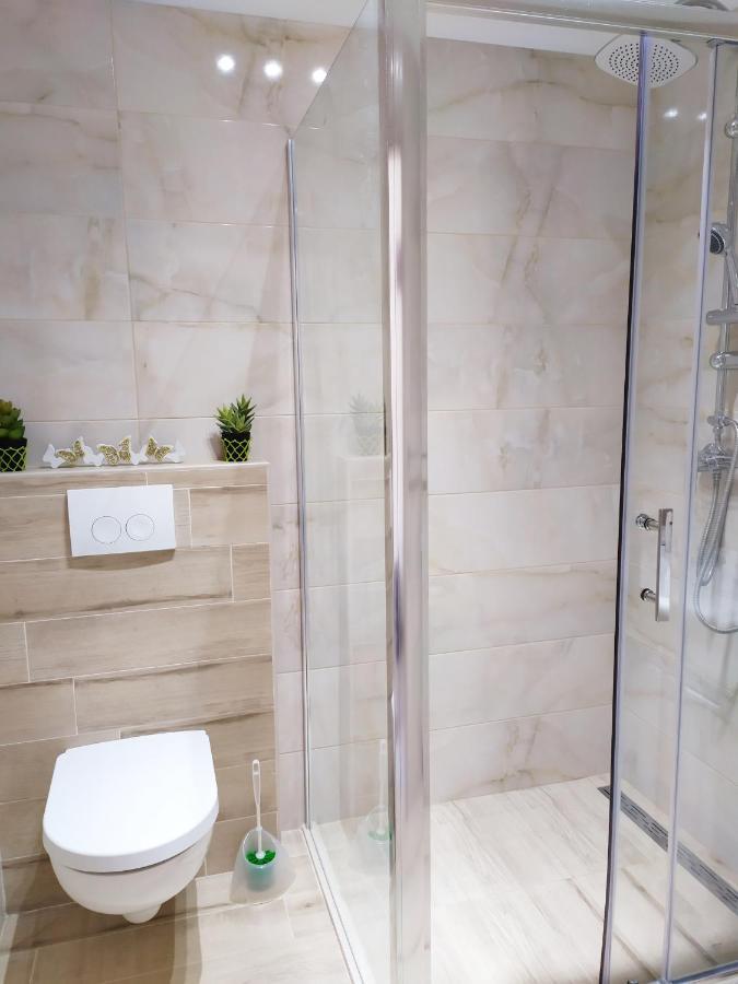 Apartmani Mira Nin Extérieur photo